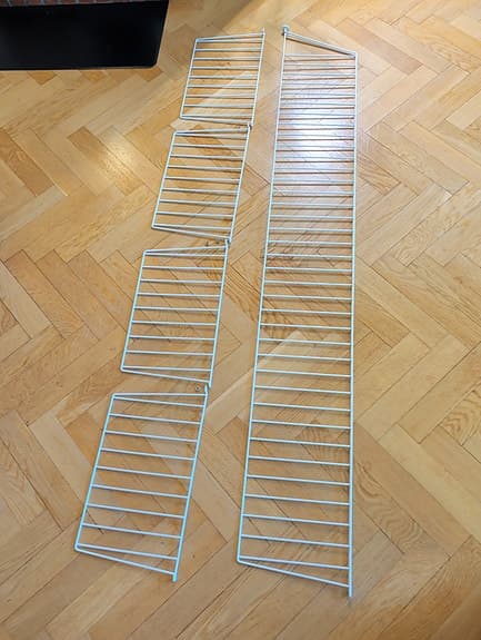 Vita Stringgavlar: 1 golvgavel (200 cm) & 4 väggavlar (50 cm) – Djup 30