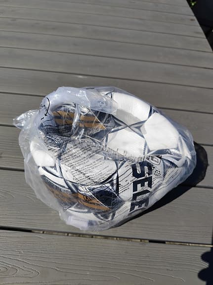 Select Super fotboll vit/svart/guld size 5