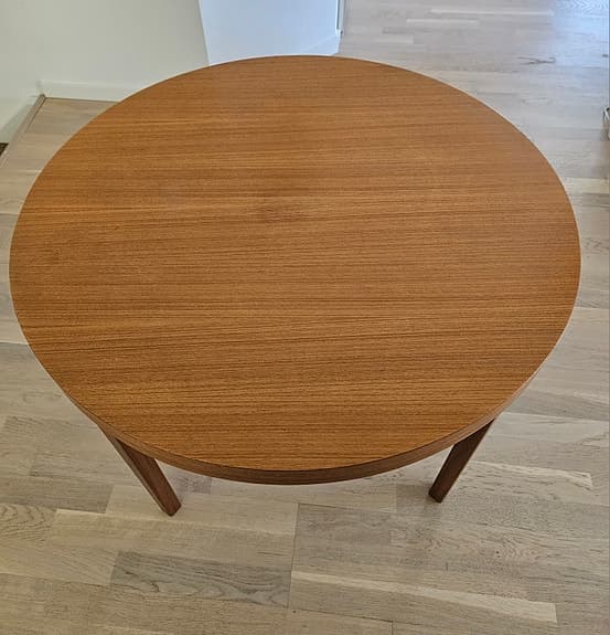 Runt soffbord i teak retro