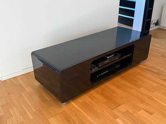 Tv och musikmöbel i svart 89:-