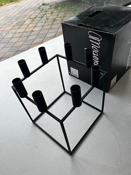 Kubus 8 svart ljusstake, för 8 ljus, med basplatta