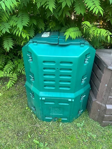 2 st Soil Saver kompostbehållare brun + grön kompost