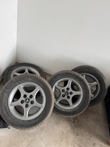 Mercedes SLK 15" dubbade vinterhjul – aluminiumfälgar