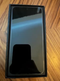 Samsung Galaxy S24 mobil 256 GB svart