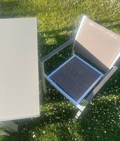 Trädgårdsbord och stolar