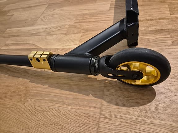 WA Whip XX Expert 2018 Stunt Scooter – Nästan nyskick