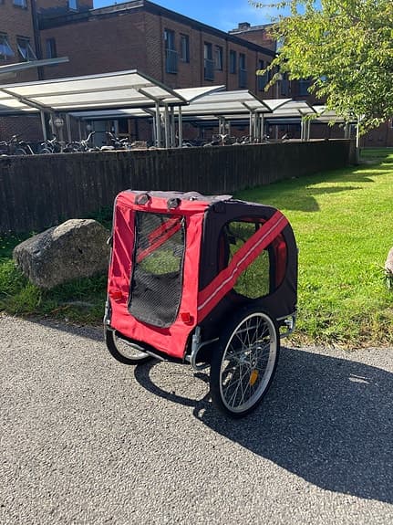 Cykelvagn röd/svart för hund eller prylar