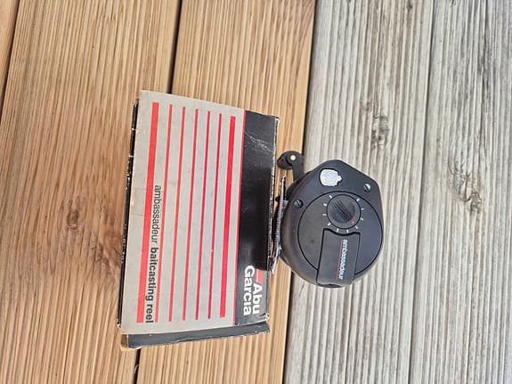 Abu Garcia Ambassadeur 523 haspelrulle med eller utan Daiwa C 3720-9A spö