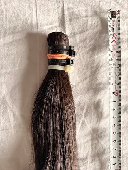 Brunt äkta hår/ hästsvans  ca 34 cm +