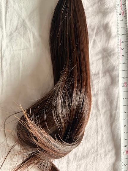 Brunt äkta hår/ hästsvans  ca 34 cm +