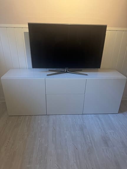 Vit Tv-möbel