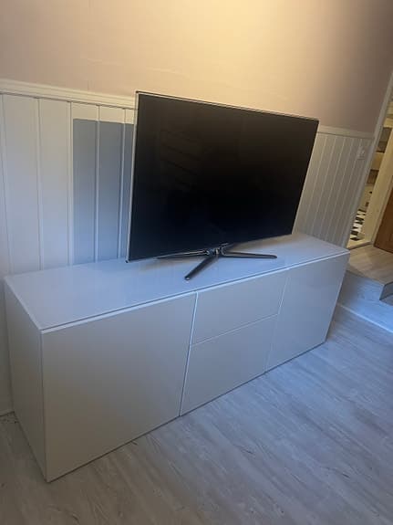 Vit Tv-möbel