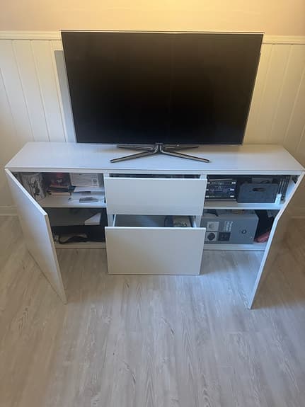 Vit Tv-möbel