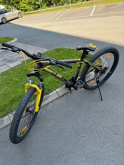 Mountainbike 27.5” Vantage | 21 växlar | Stålram | Svart/gul