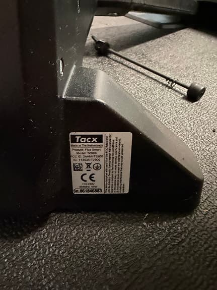 Tacx Flux Smart cykeltrainer svart