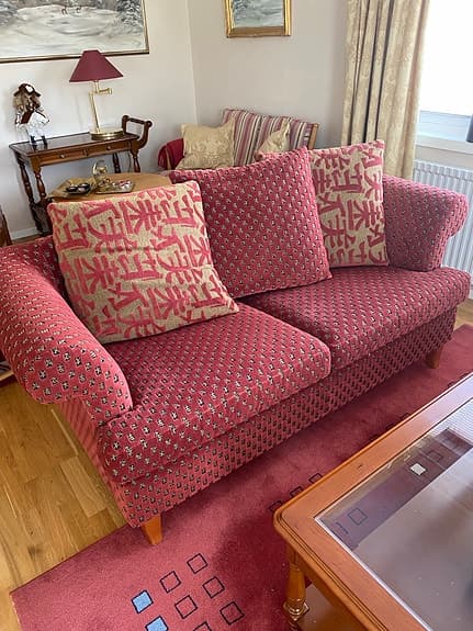 Brunstad soffa 3-sits röd  och 2 sits