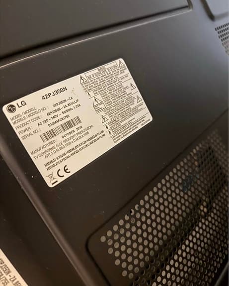 LG 42P3200 42" TV
