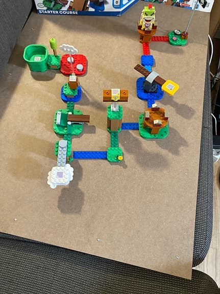 LEGO Super Mario starter course