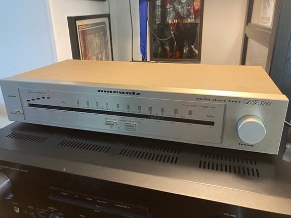 Marantz ST 310-Silverfärgad stereo tuner