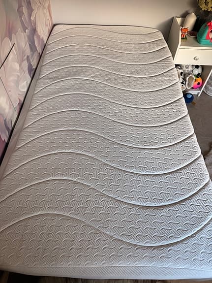 Sänggavel, madrass och bäddmadrass 105x200