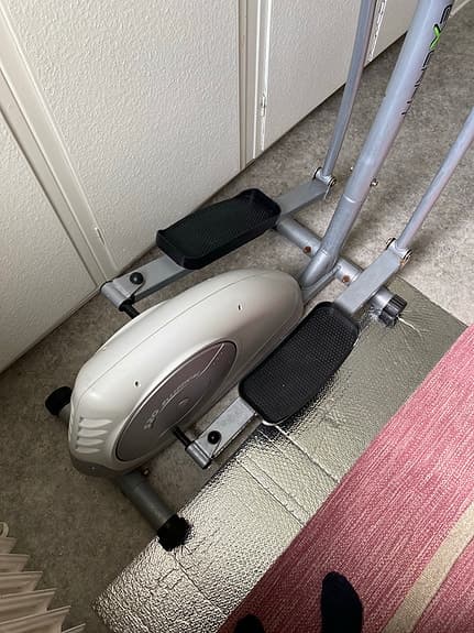Crosstrainer med display grå/svart