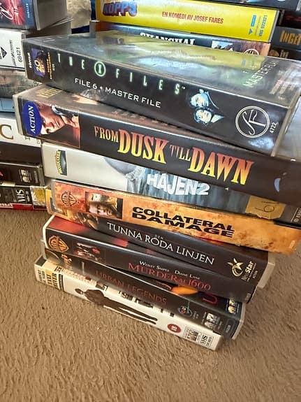 VHS-paket från 90/00-talet – Action, Skräck, Komedi, Svenska filmer