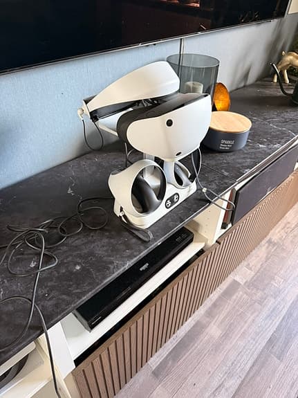 PlayStation VR2 (PSVR2) + laddstation – mycket fint skick