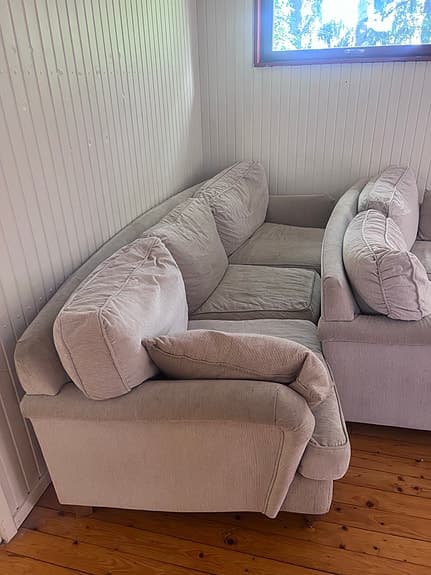 IKEA soffa och fåtölj i ljus beige tyg