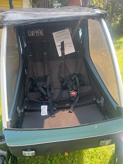 Thule Courier cykelvagn blå/svart för två barn