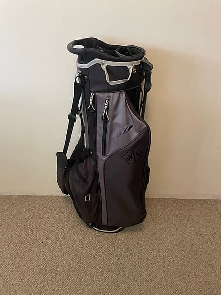 Wilson Feather SL bärbag med regnskydd