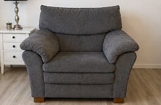 Bekväm & Elegant Soffgrupp i Mycket Fint Skick – 3-sits + Fåtölj