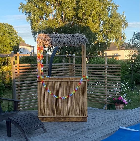 Tiki bar i bambu för uteplats