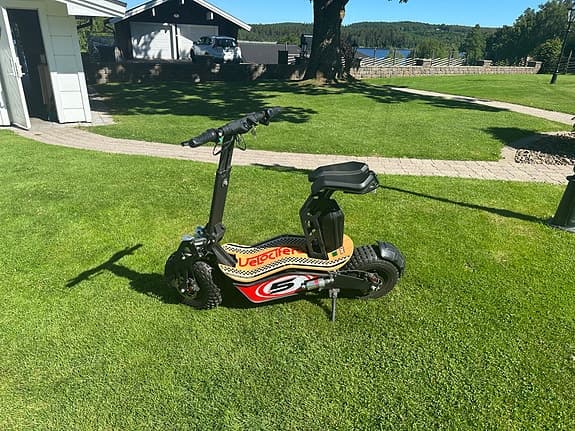 Velocifero el-scooter/ elsparkcykel /Goped,1600w 48 volt med nya Batterier