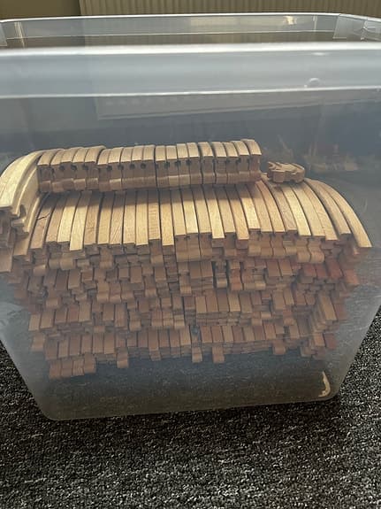 BRIO stort paket trätåg, räls och fordon