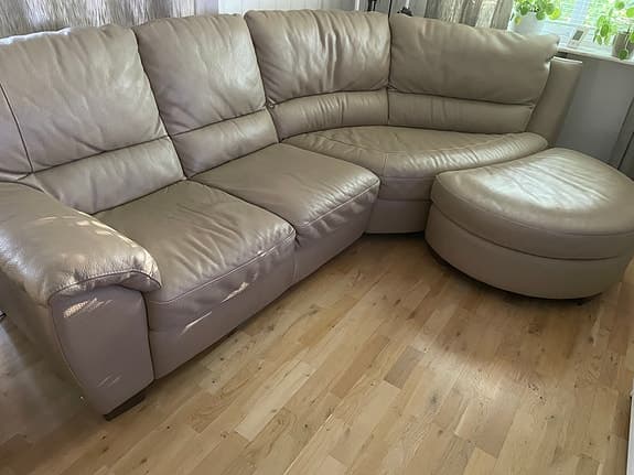 Italiensk designsoffa i skinn