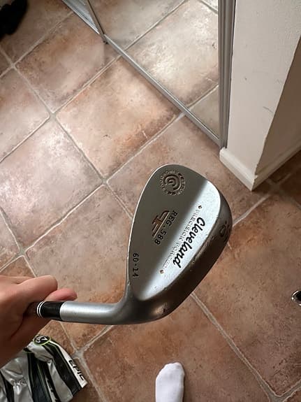 Cleveland 588 RTX 60° wedge golfklubba höger