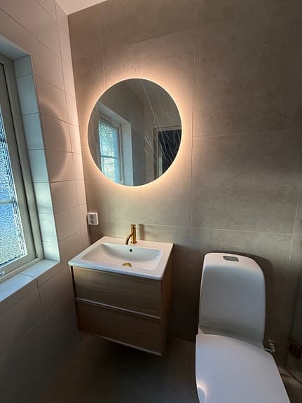 INR Loox 70 rund badrumsspegel med LED-belysning