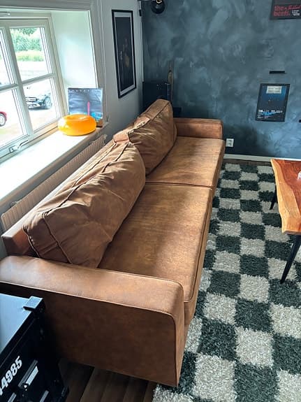 Brun 4-sits soffa