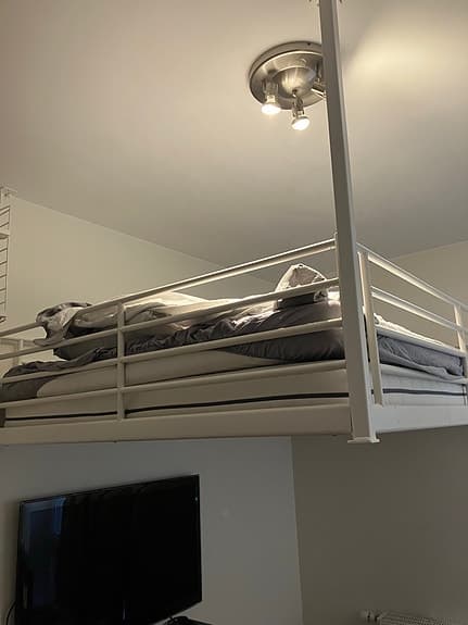 Loftsäng