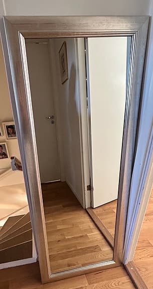 Mio spegel silverfärgad ram