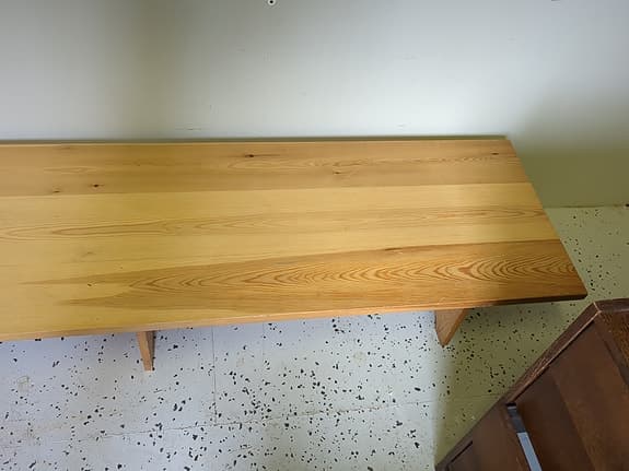 Sittbänk i furu med måtten 45 cm x 178 cm x 2,5 cm