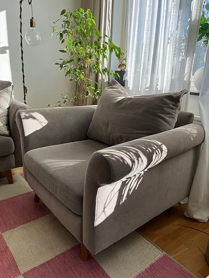 Mio rymlig fåtölj i jättebra skick