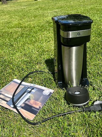Elektrisk liten kaffebryggare med termosmugg