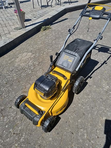 DeWalt gräsklippare batteridriven