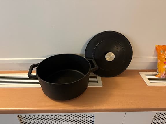Flyttförsäljning -Gjutjärnsgryta & Andersson Slow Cooker
