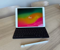 Apple iPad Pro 10,5" 256 GB Wi-Fi + Cellular + apple keyboard + Apple Pencil
