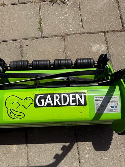 Garden handgräsklippare grön