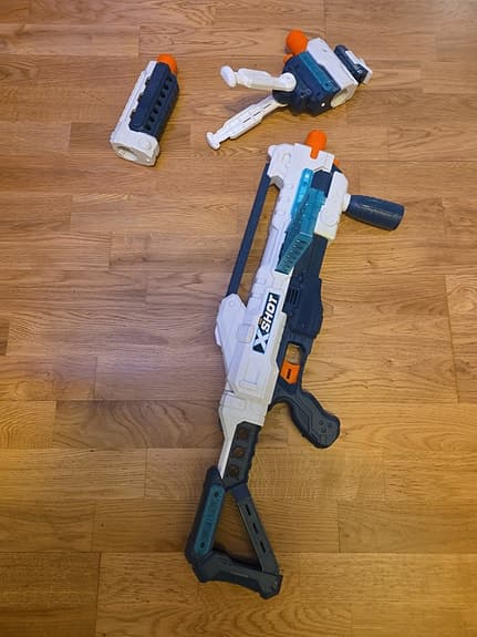 Nerf X-Shot skumgevär vitt/blått