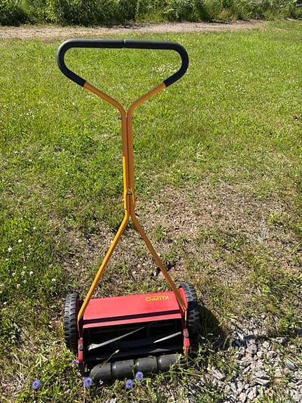 gräsklippare röd/gul