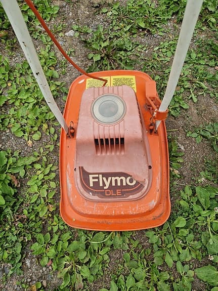 Flymo DLE gräsklippare eldriven orange